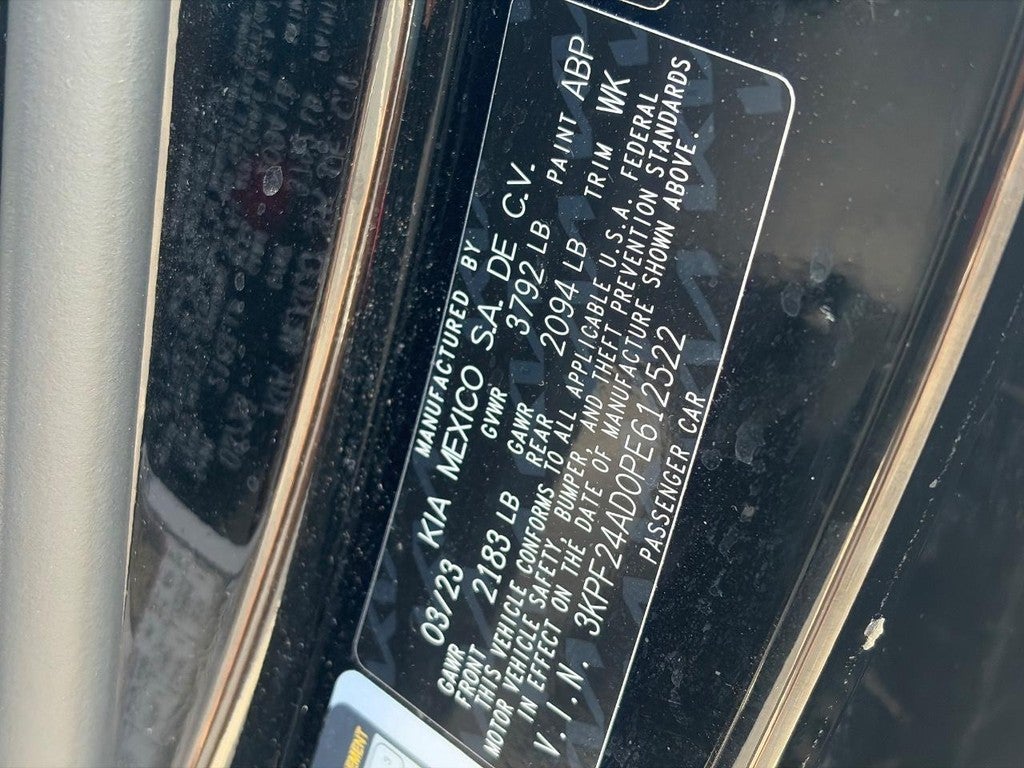 2023 Kia Forte LXS IVT