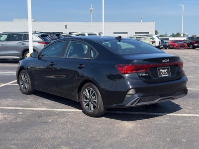 2023 Kia Forte LXS IVT