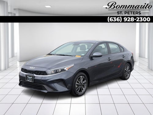 2023 Kia Forte LXS IVT