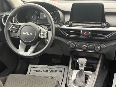 2023 Kia Forte LXS IVT