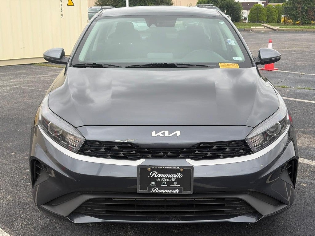 2023 Kia Forte LXS IVT