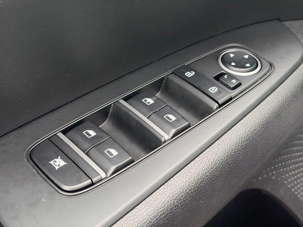 2023 Kia Forte LXS IVT