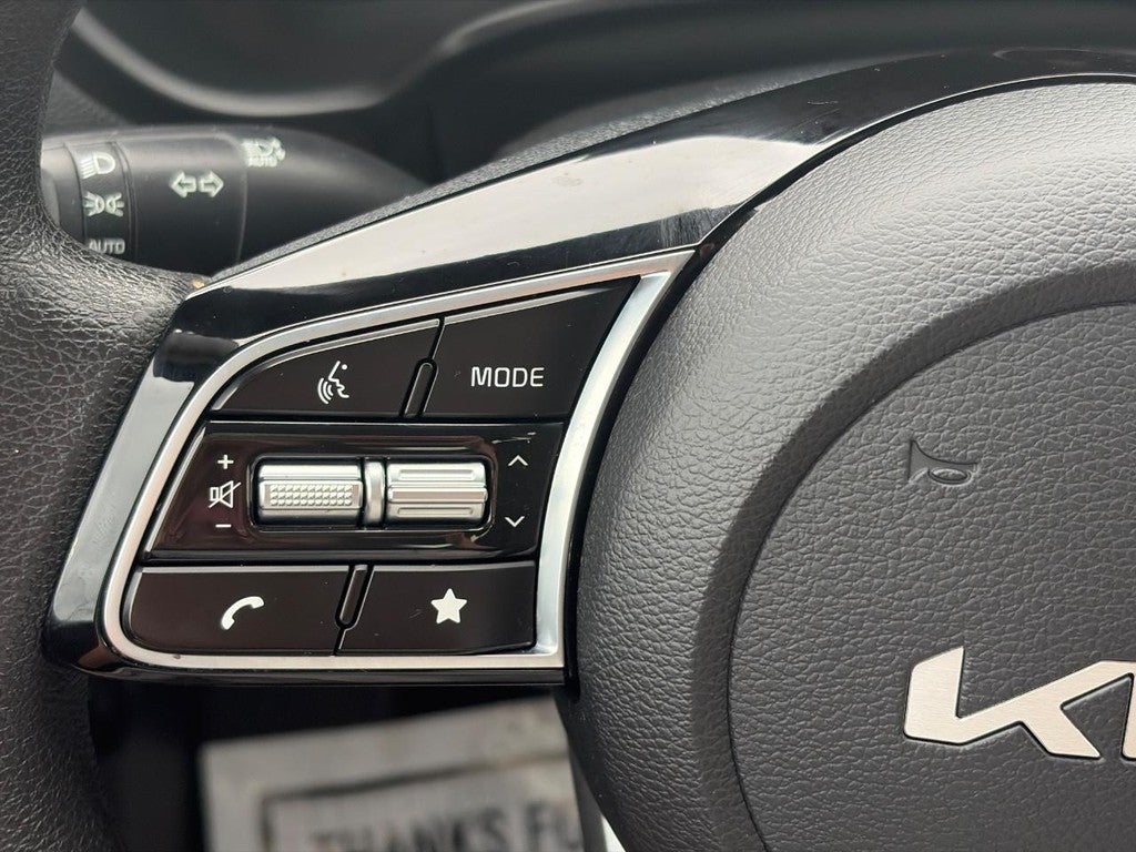 2023 Kia Forte LXS IVT