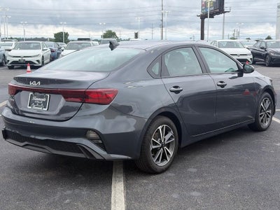 2023 Kia Forte LXS IVT