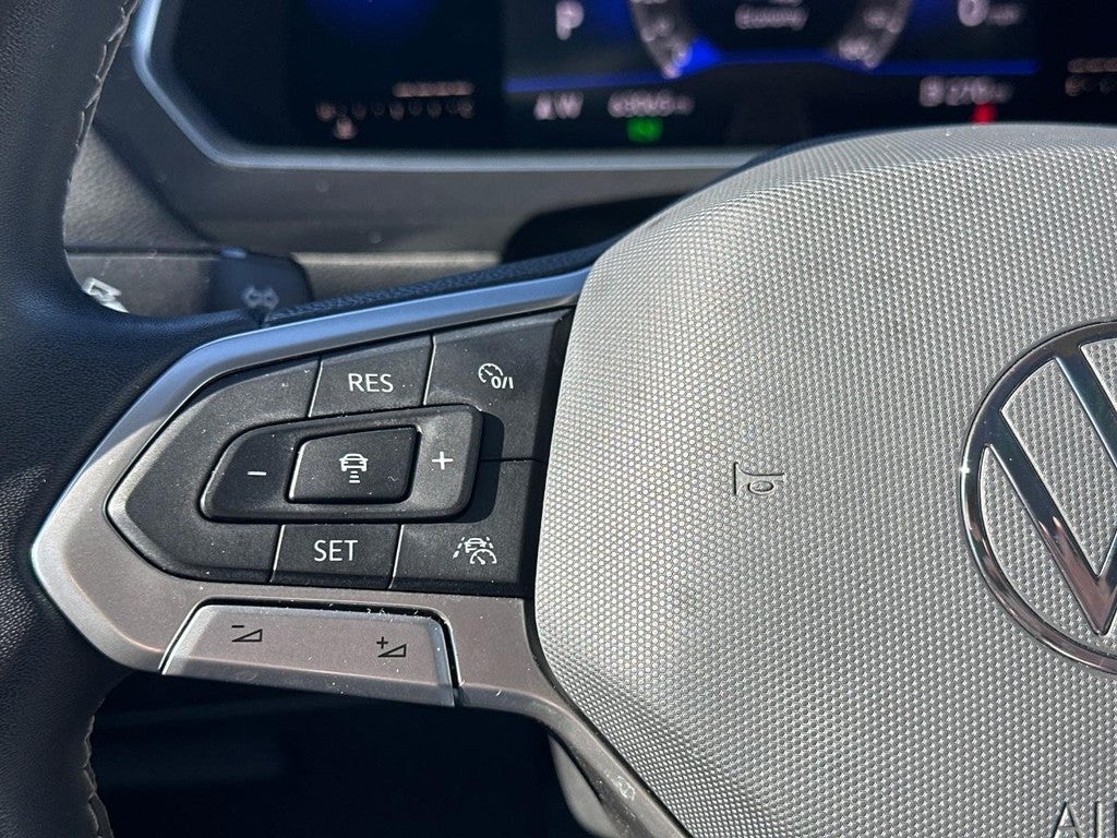 2022 Volkswagen Tiguan 2.0T SE FWD