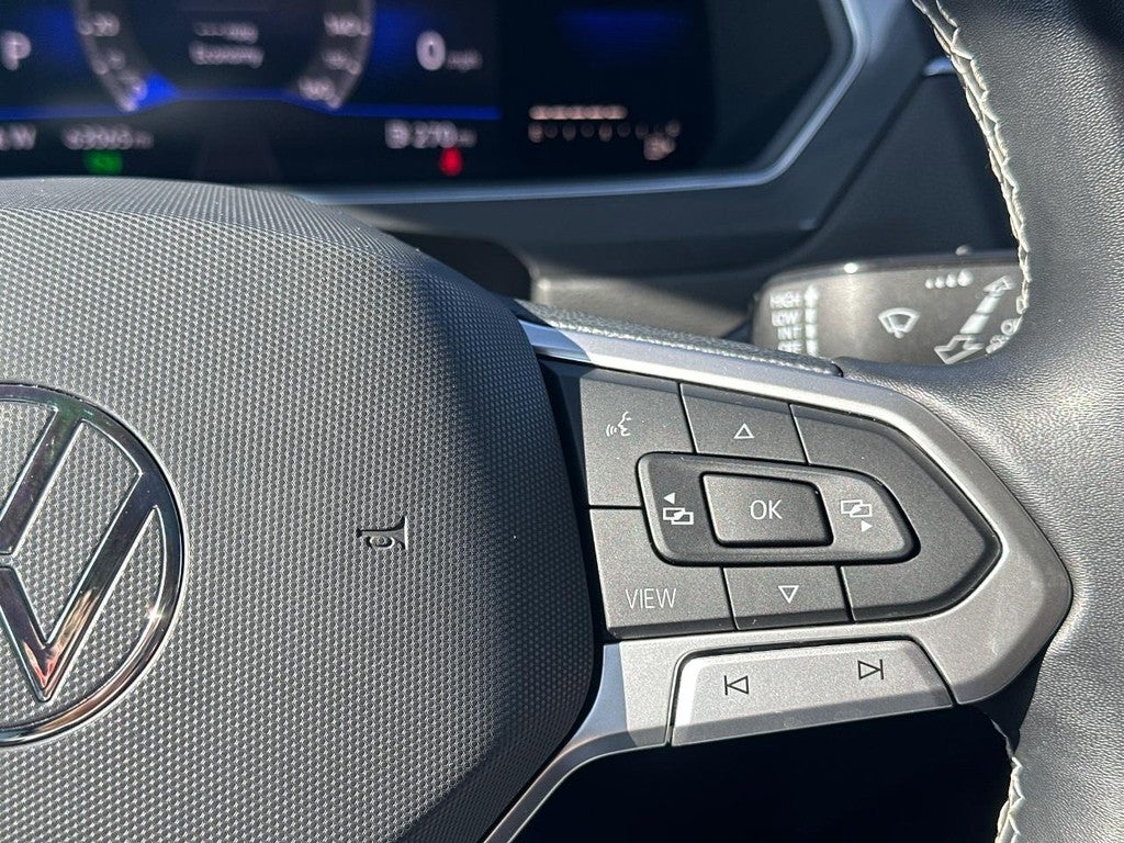 2022 Volkswagen Tiguan 2.0T SE FWD