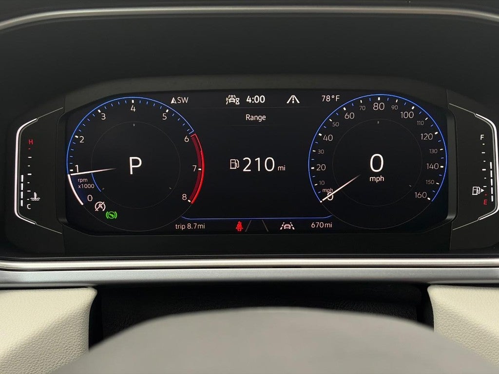 2025 Volkswagen Taos SEL 4MOTION