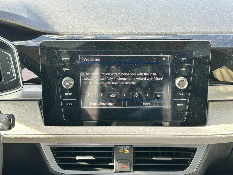 2025 Volkswagen Taos SEL 4MOTION