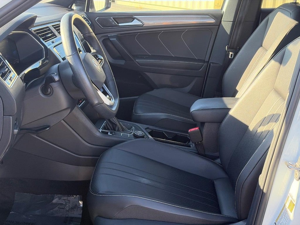 2023 Volkswagen Tiguan 2.0T SE R-Line Black 4MOTION