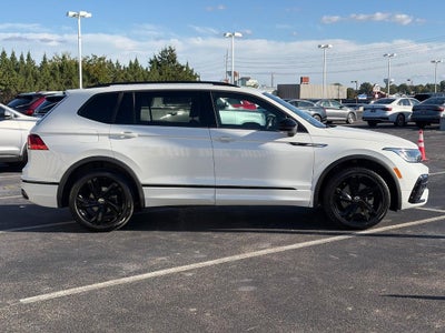 2023 Volkswagen Tiguan 2.0T SE R-Line Black 4MOTION