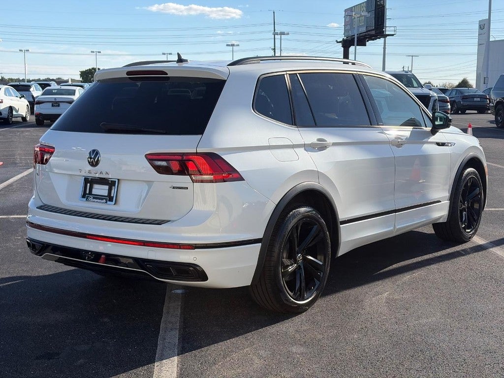 2023 Volkswagen Tiguan 2.0T SE R-Line Black 4MOTION