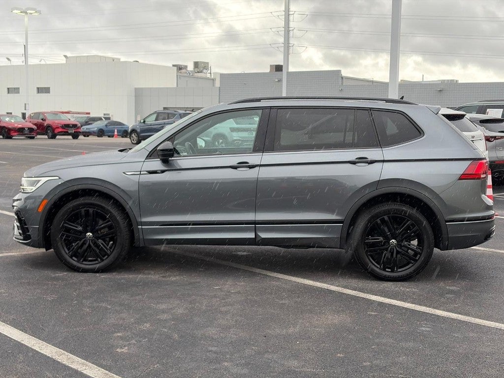 2022 Volkswagen Tiguan 2.0T SE R-Line Black 4MOTION