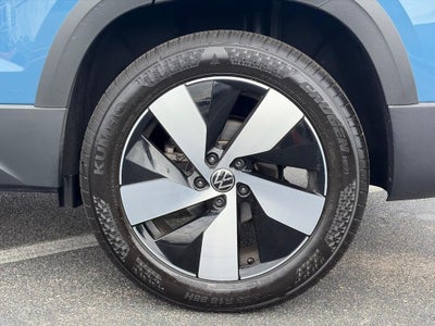 2026 Volkswagen Taos S 4MOTION
