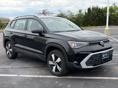 2025 Volkswagen Taos S 4MOTION