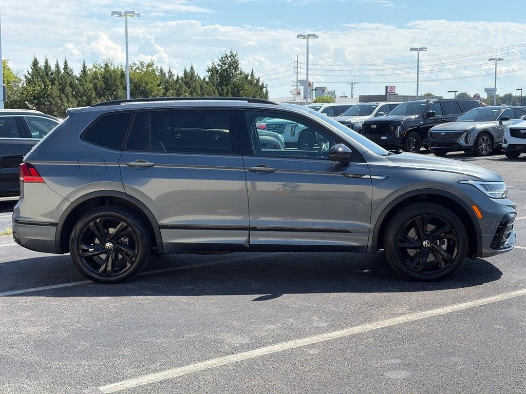 2024 Volkswagen Tiguan 2.0T SE R-Line Black FWD