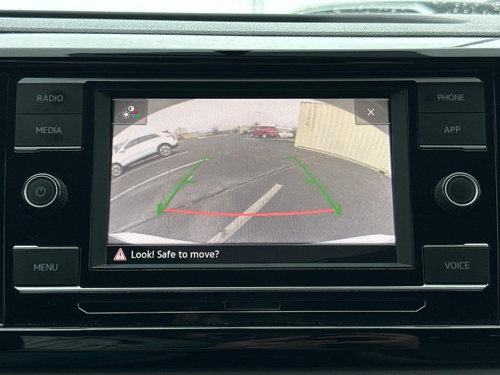 2022 Volkswagen Taos S FWD