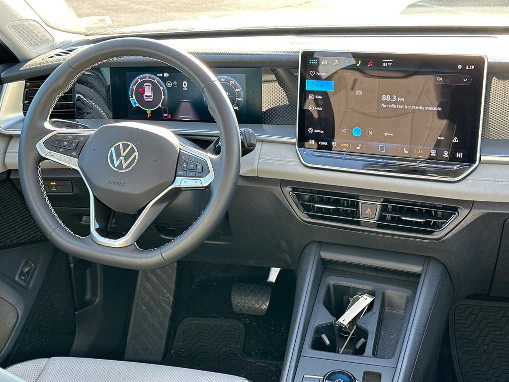 2025 Volkswagen Tiguan 2.0T SE 4MOTION