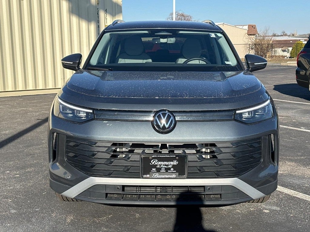 2025 Volkswagen Tiguan 2.0T SE 4MOTION