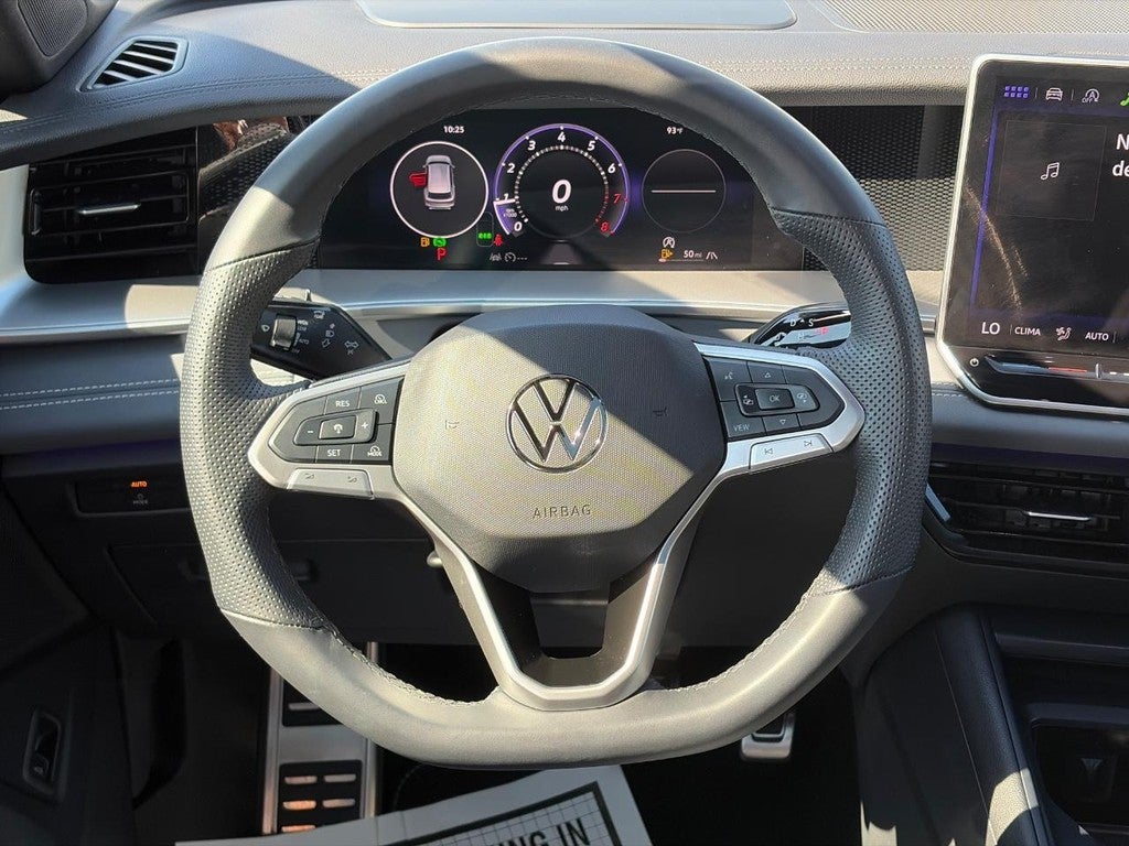 2025 Volkswagen Tiguan 2.0T SE R-Line Black 4MOTION