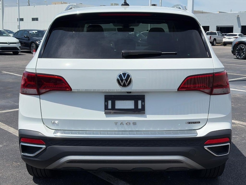 2023 Volkswagen Taos SE 4MOTION