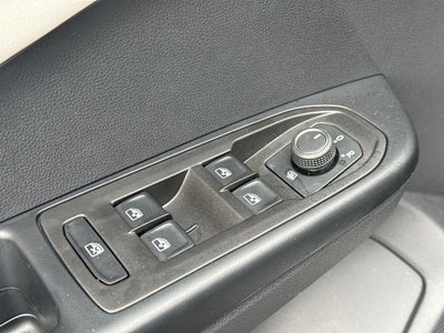 2025 Volkswagen Taos SE 4MOTION