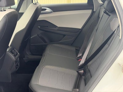 2025 Volkswagen Taos SE 4MOTION