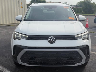 2025 Volkswagen Taos SE 4MOTION