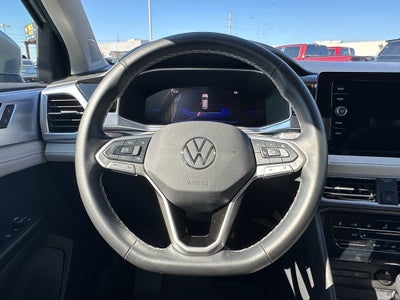 2025 Volkswagen Taos SE 4MOTION