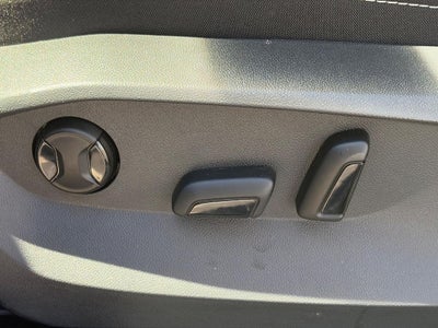 2024 Volkswagen Taos SE 4MOTION