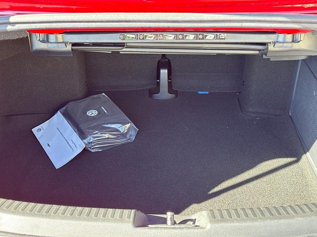 2018 Volkswagen Beetle Convertible SE Auto