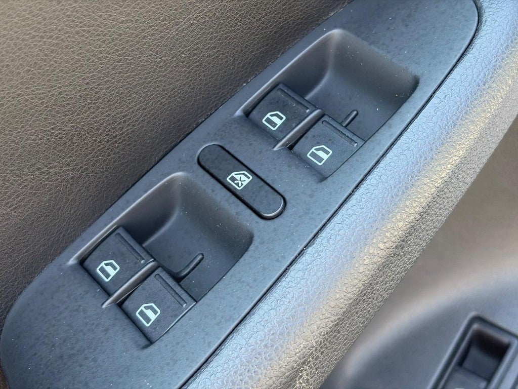 2016 Volkswagen Jetta 4dr Auto 1.8T Sport PZEV