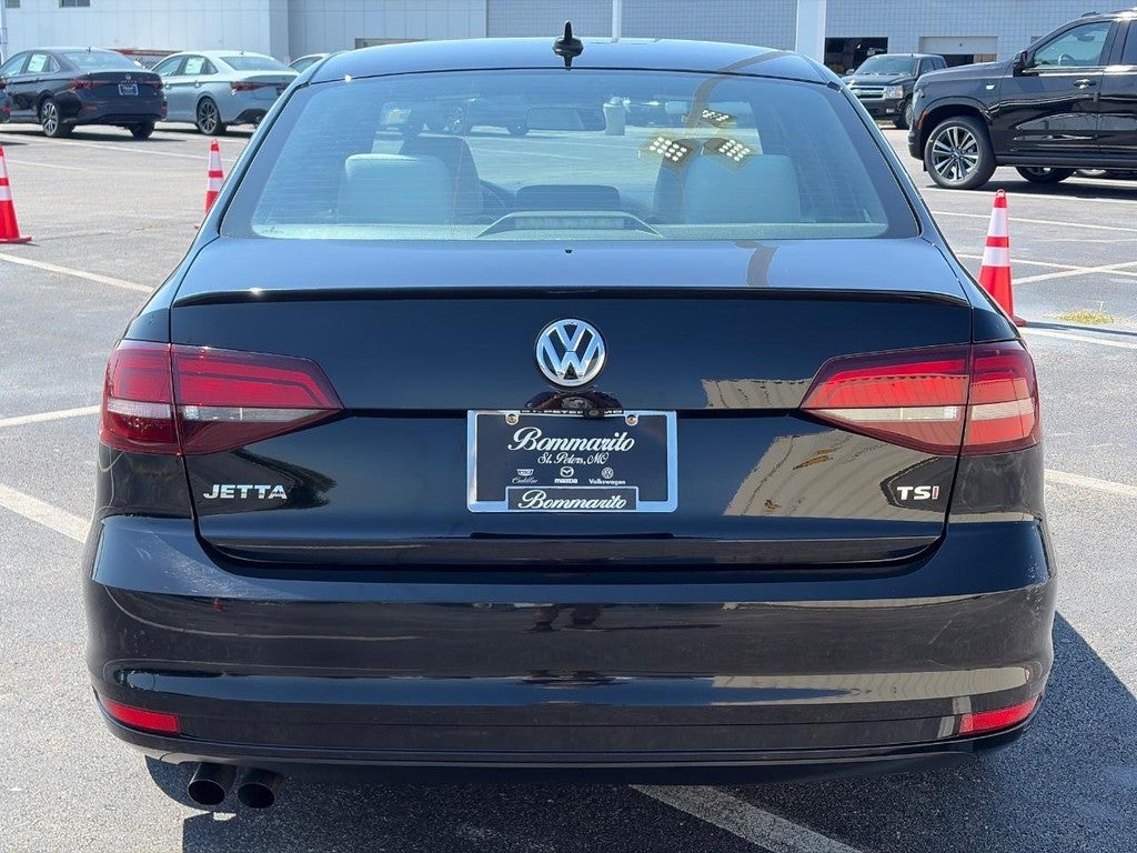 2016 Volkswagen Jetta 4dr Auto 1.8T Sport PZEV