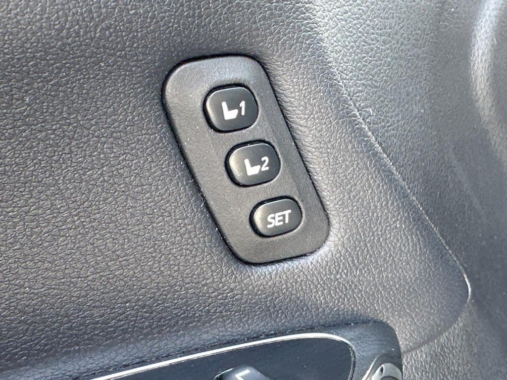 2017 Toyota Avalon Limited