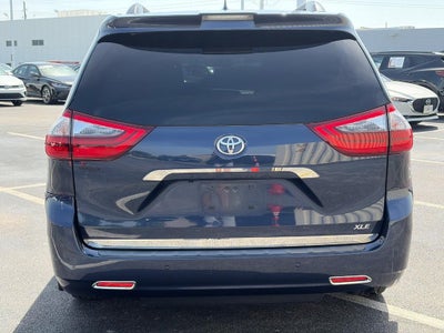 2020 Toyota Sienna XLE Premium FWD 8-Passenger
