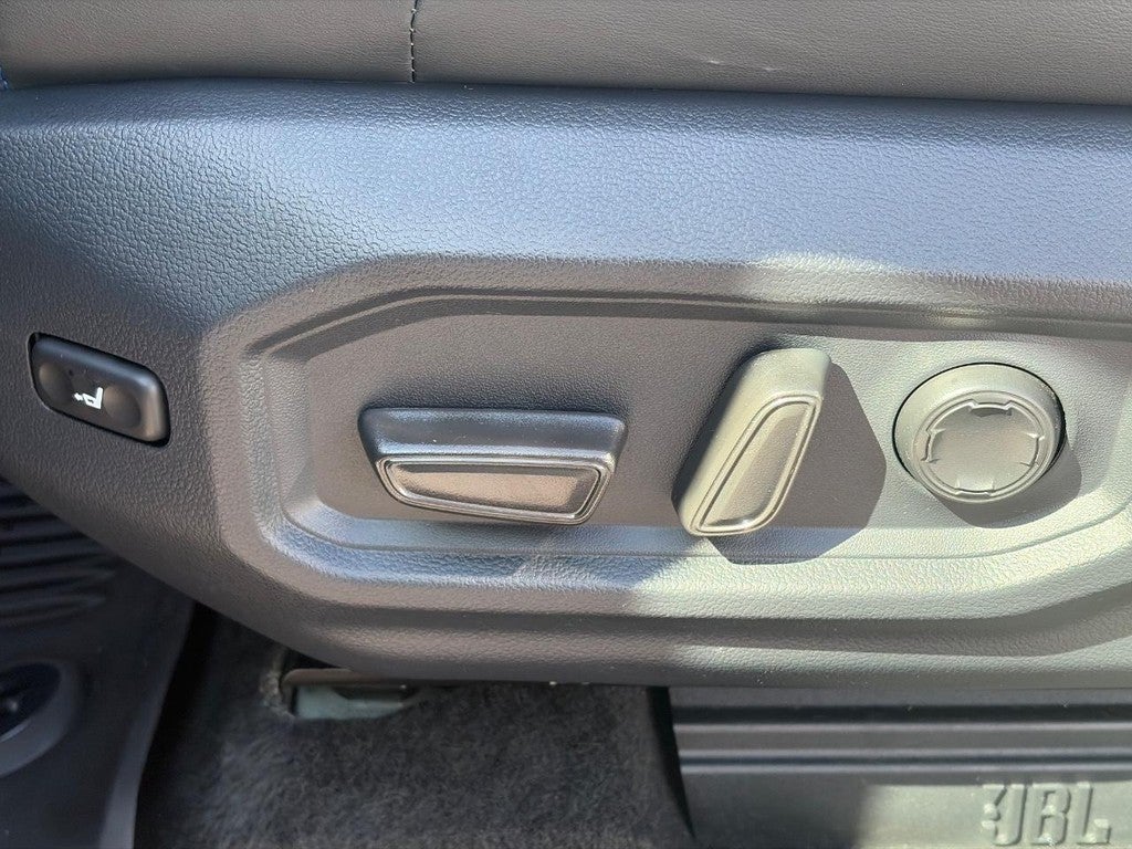 2024 Toyota Sequoia Platinum 4WD (Natl)