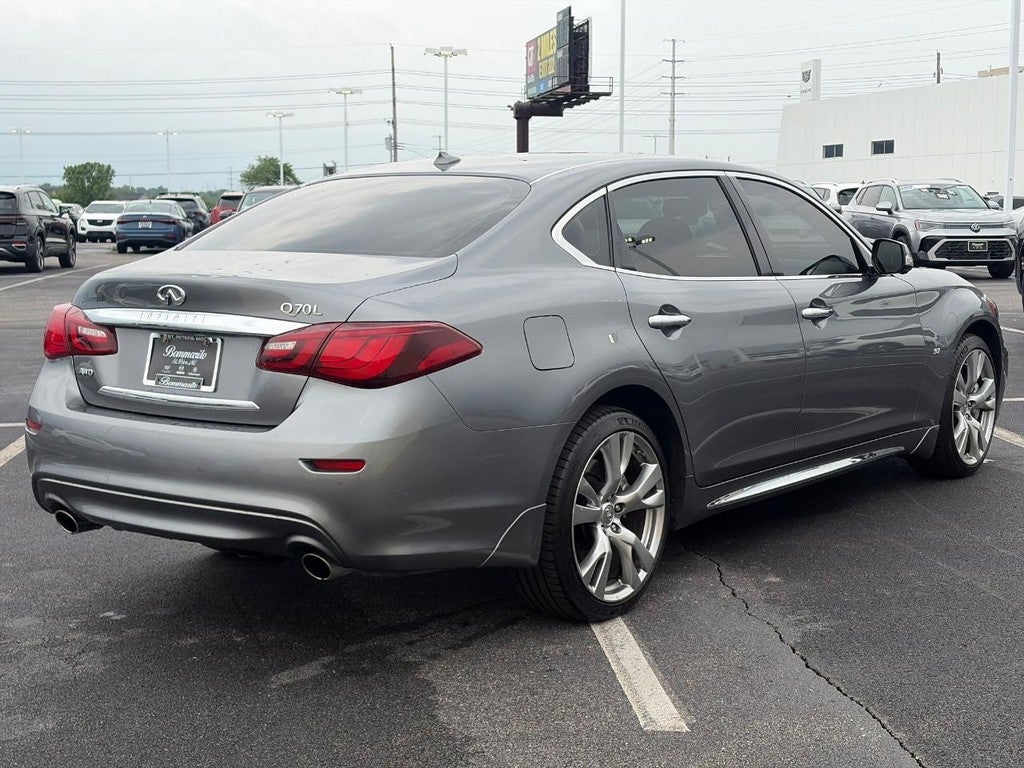 2017 INFINITI Q70L 3.7 AWD