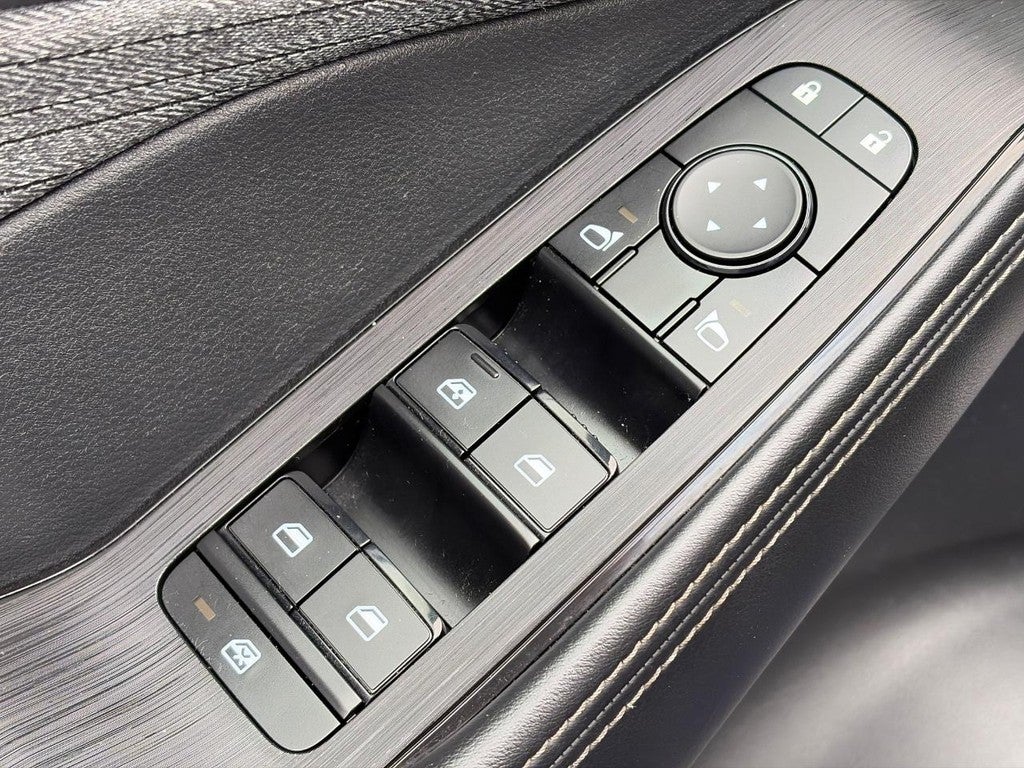 2023 Nissan Rogue AWD SV