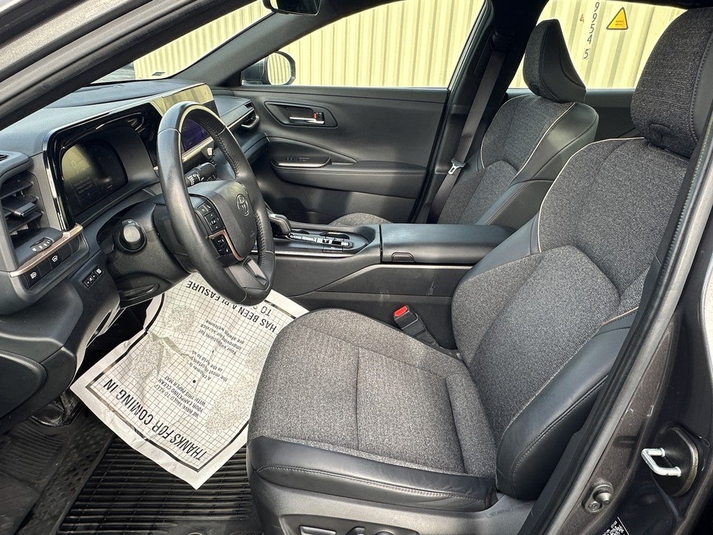 2023 Toyota Crown XLE AWD (Natl)