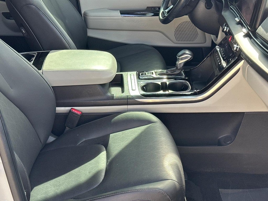 2022 Kia Carnival EX FWD