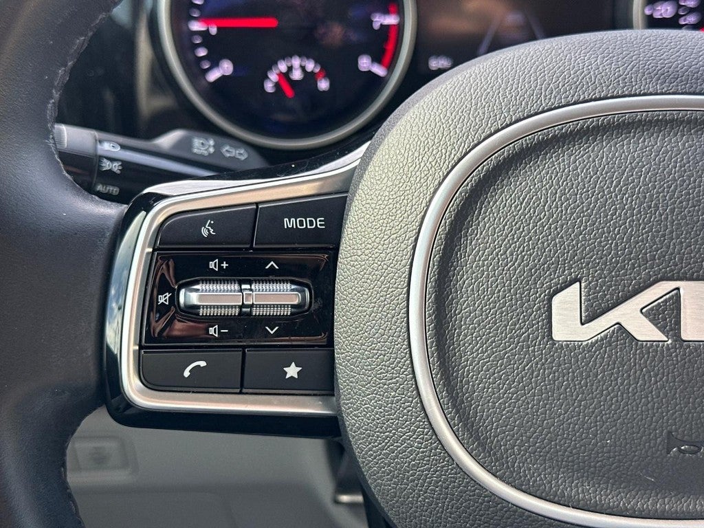 2022 Kia Carnival EX FWD