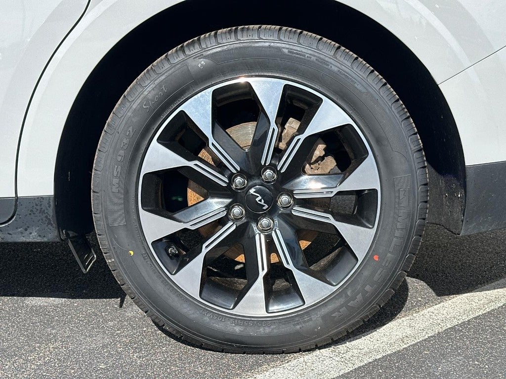 2022 Kia Carnival EX FWD