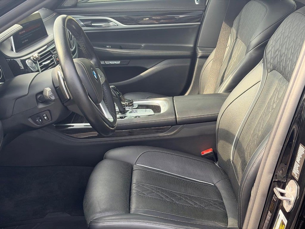 2018 BMW 7 Series 750i xDrive Sedan