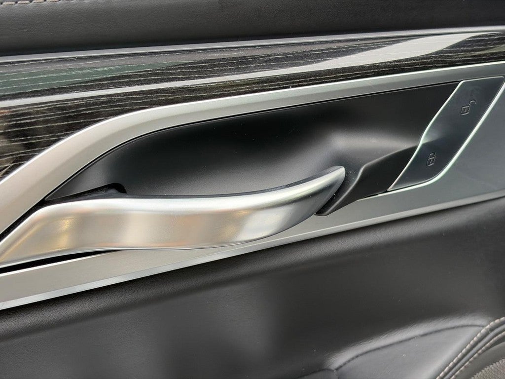 2018 BMW 7 Series 750i xDrive Sedan