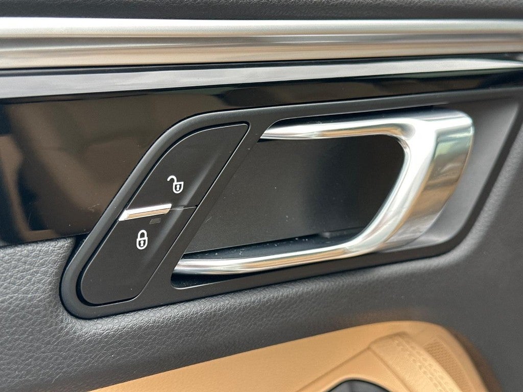 2018 Porsche Macan Sport Edition AWD