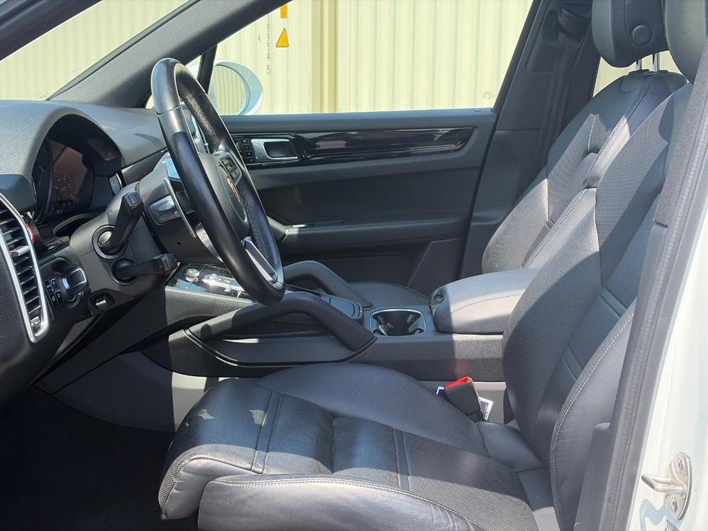 2020 Porsche Cayenne E-Hybrid AWD