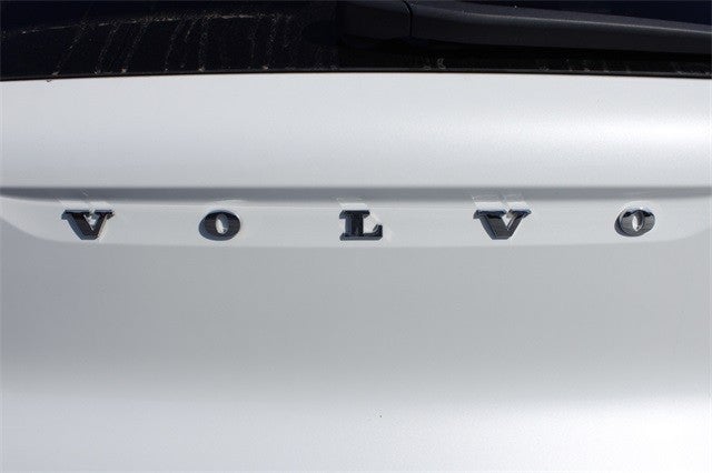 2021 Volvo XC40 Recharge P8 eAWD Pure Electric